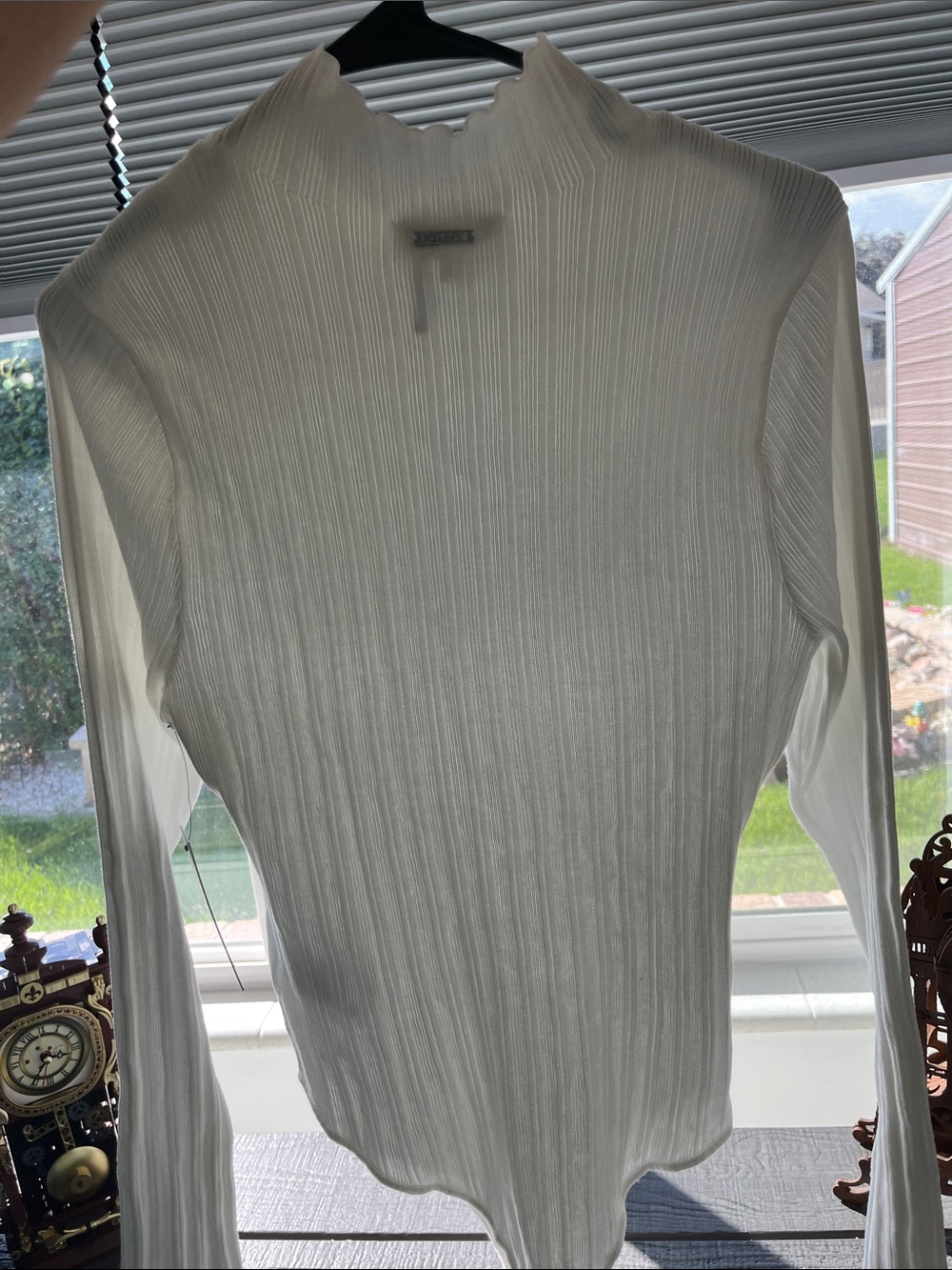 DKNY off white long sleeve ribbed body suit